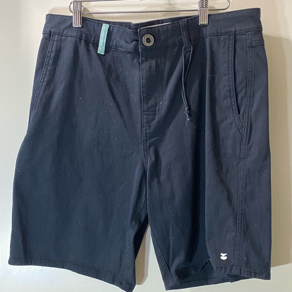 Jetty walkshorts size 32
